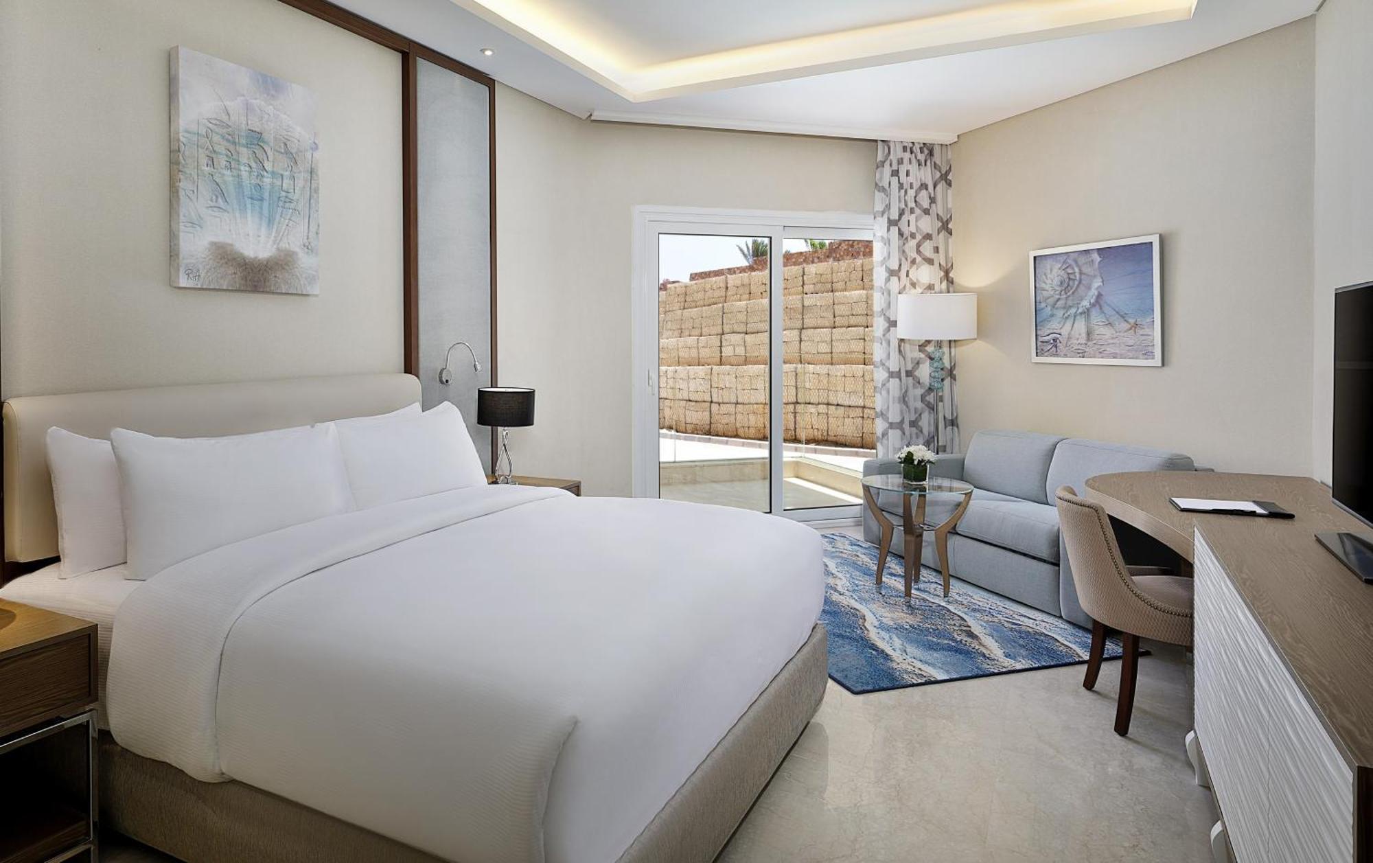 Rezort Hilton Plaza 5*